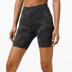 Lululemon Wunder Train High-Rise Short 6’’ Size 6 “Incognito Camo Multi Grey”